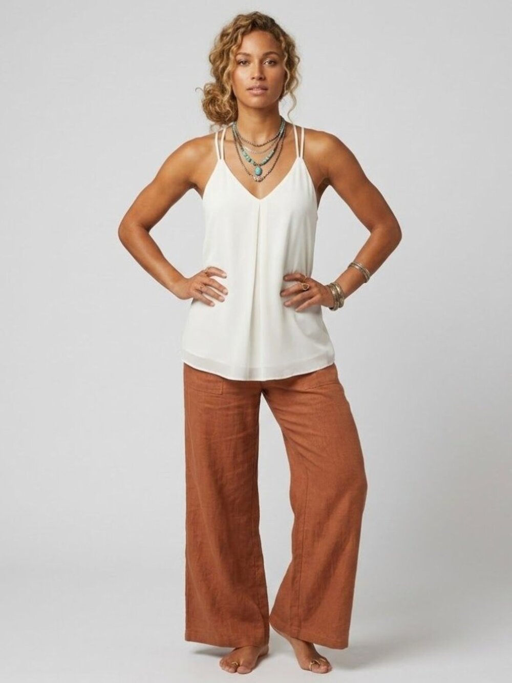 Alice + Olivia White Strappy V-Neck Camisole Top XS Polyester Blend